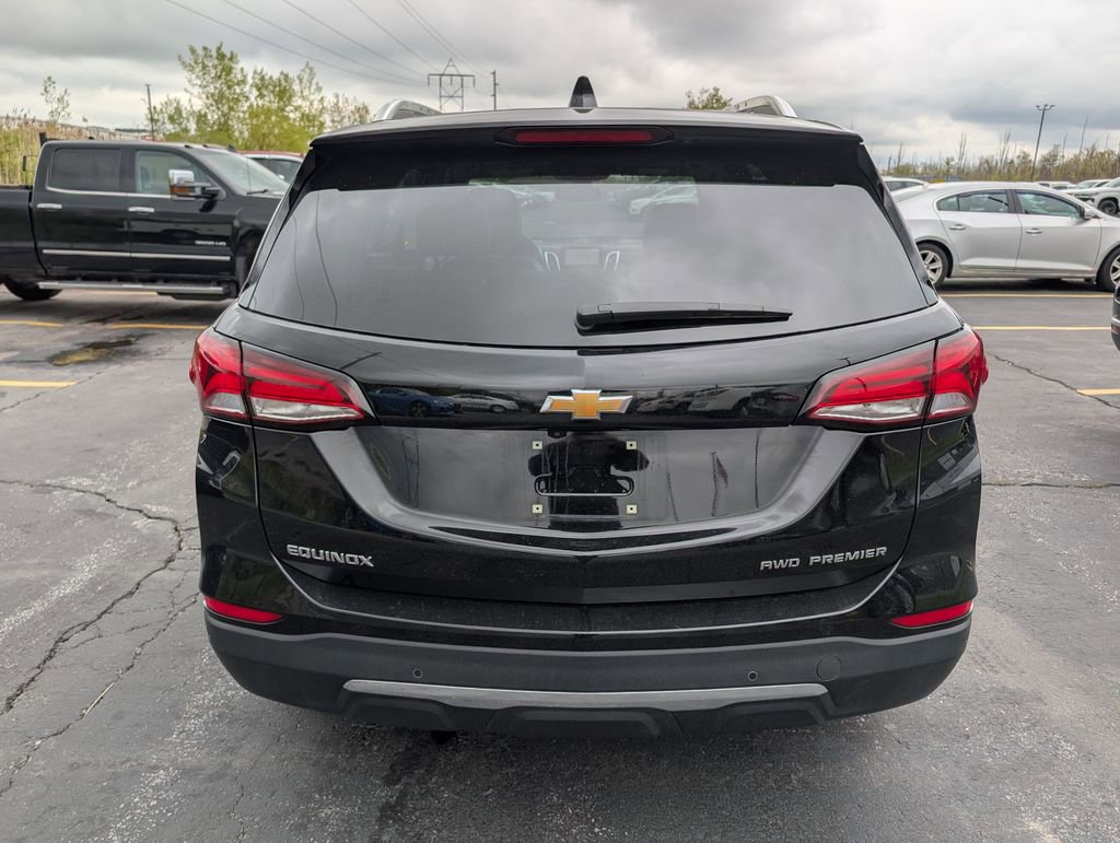 Used 2024 Chevrolet Equinox Premier AWD/4WD image 7