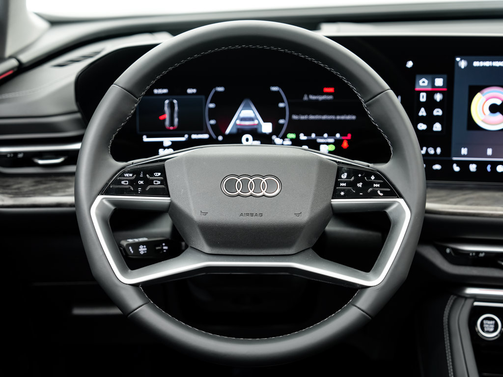 Certified 2025 Audi Q5 Prestige AWD/4WD image 11