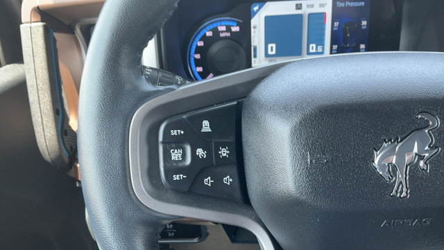 Used 2023 Ford Bronco Outer Banks AWD/4WD image 12