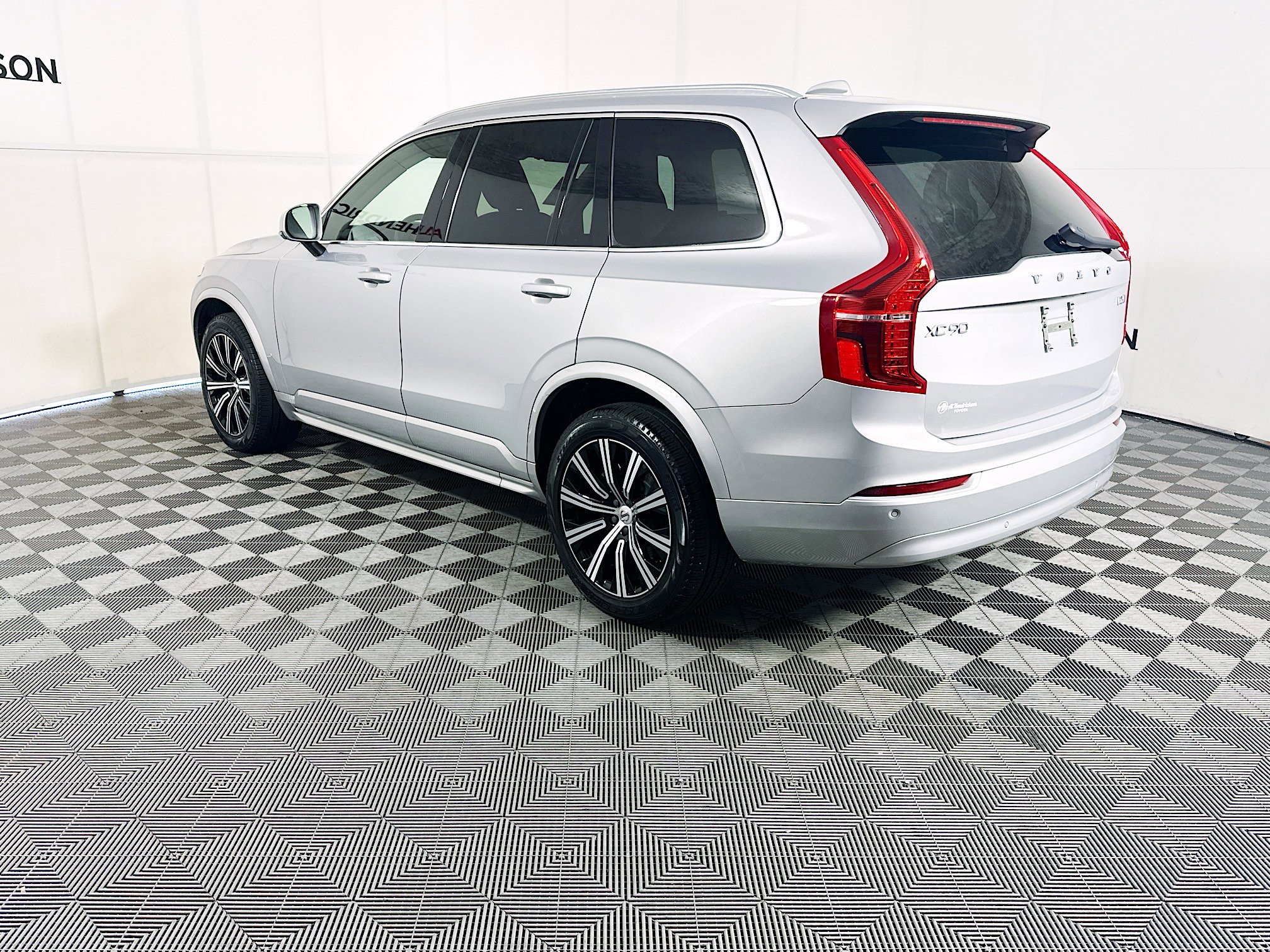 Used 2023 Volvo XC90 B6 Core image 5
