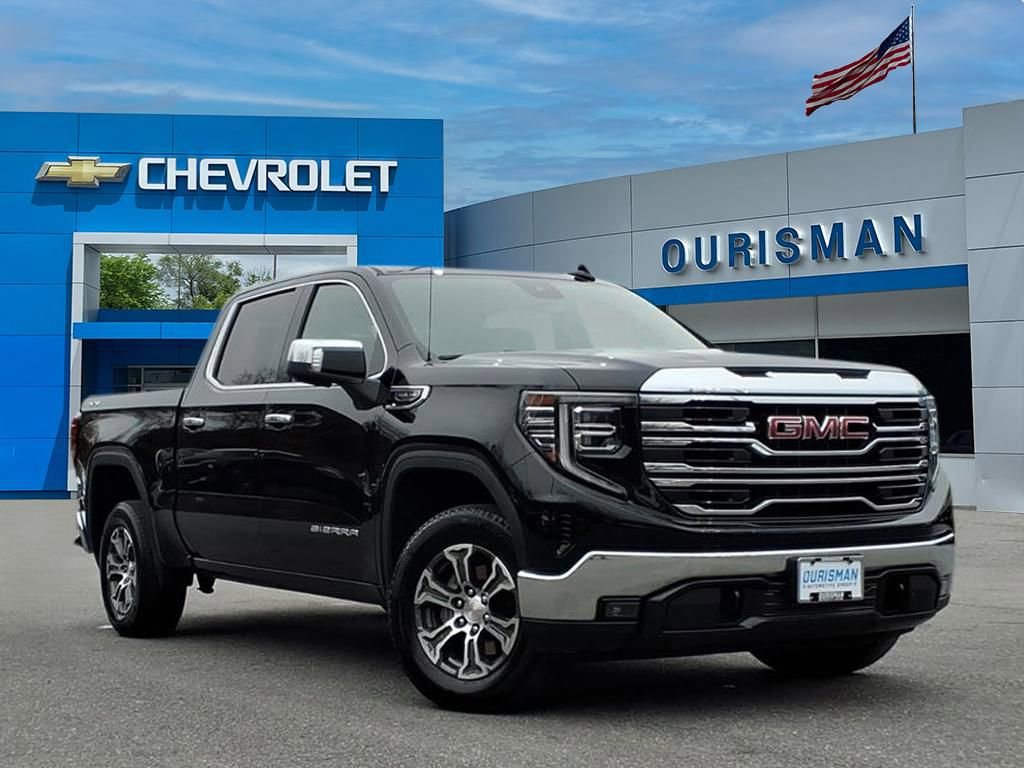 Used 2025 GMC Sierra 1500 SLT image 1