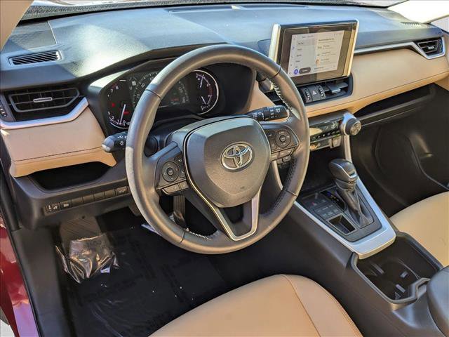 Used 2023 Toyota RAV4 XLE Premium image 10