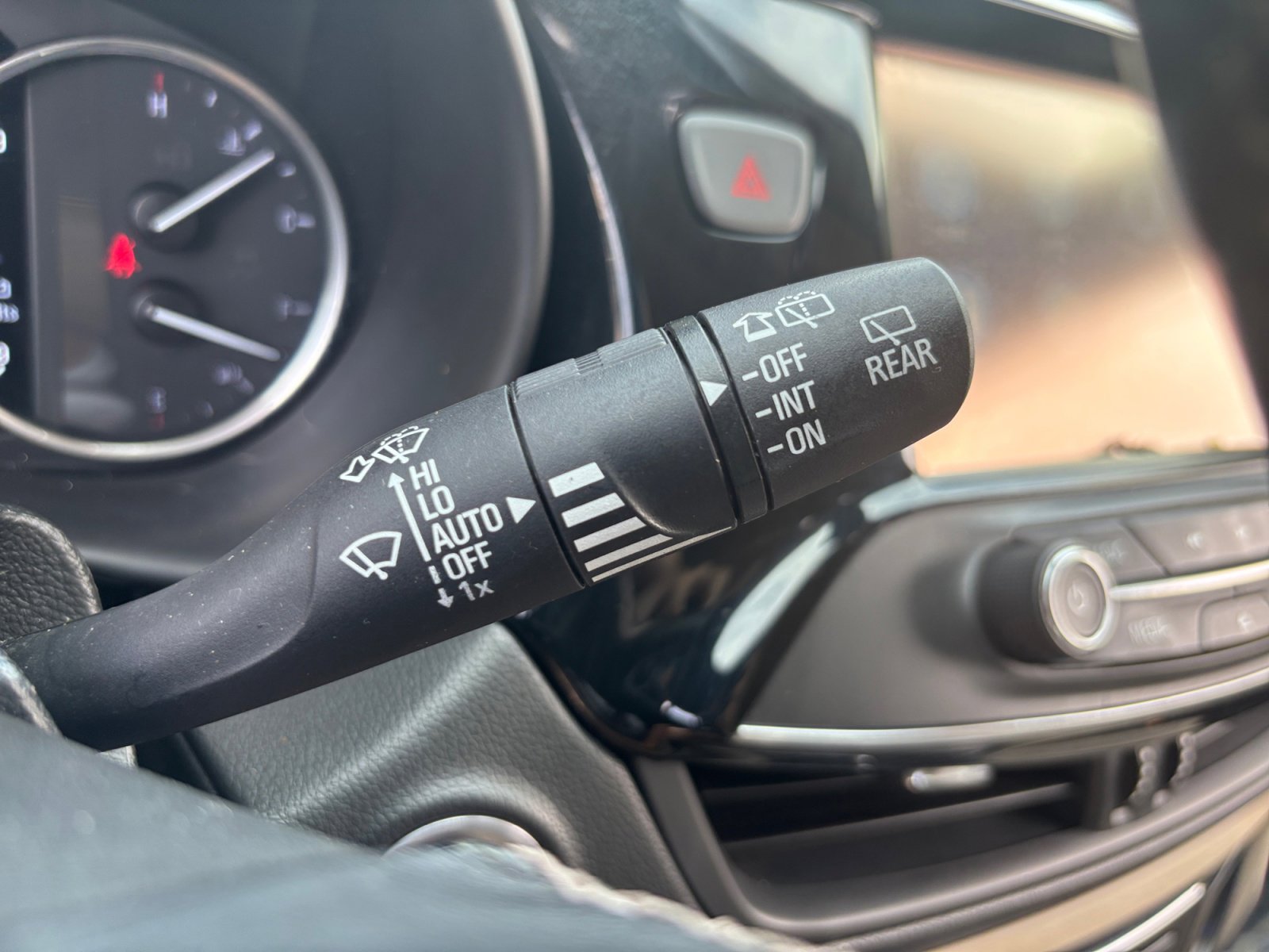 Used 2016 Buick Envision Premium image 34