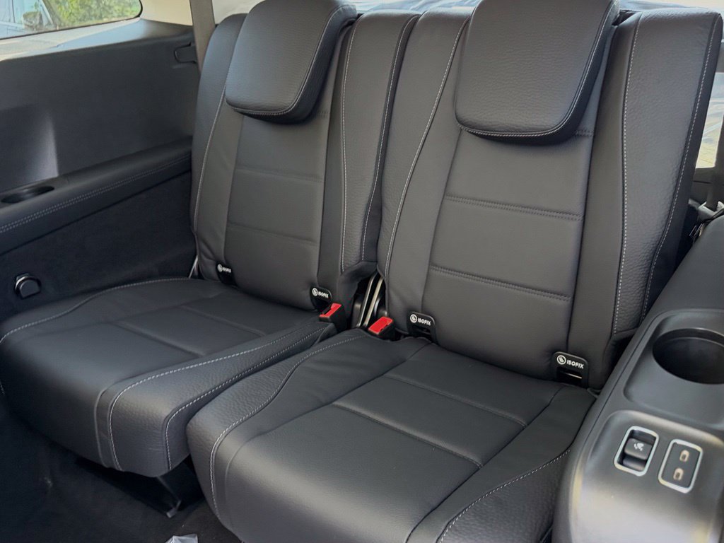 New 2026 Mercedes-Benz GLS 450 4MATIC image 33