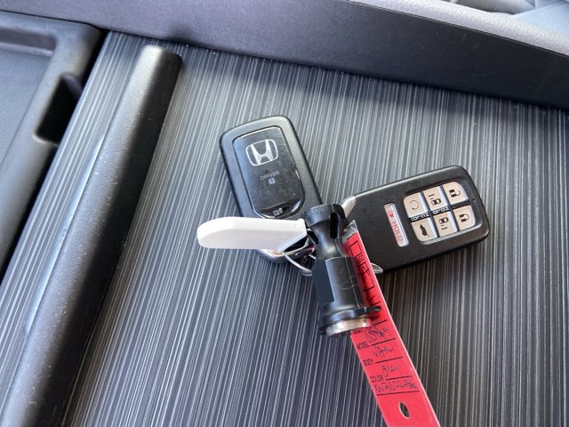 Used 2022 Honda Odyssey EX-L image 42