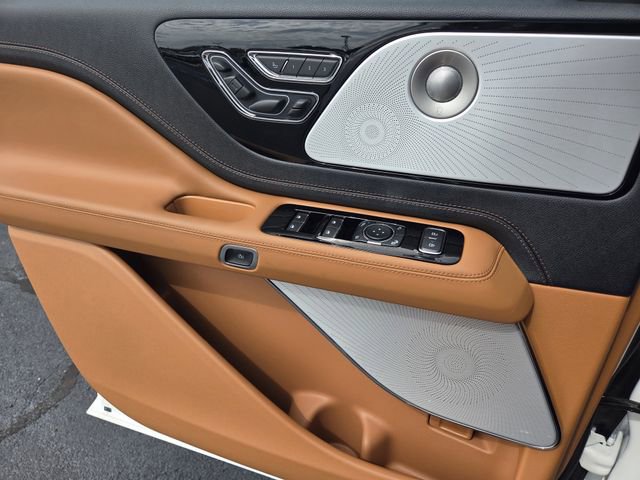 New 2026 Lincoln Aviator Black Label AWD/4WD image 15