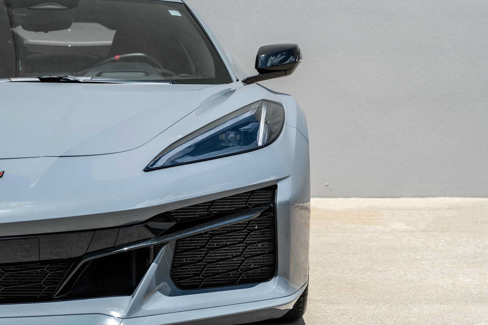 Used 2025 Chevrolet Corvette Z06 RWD image 34