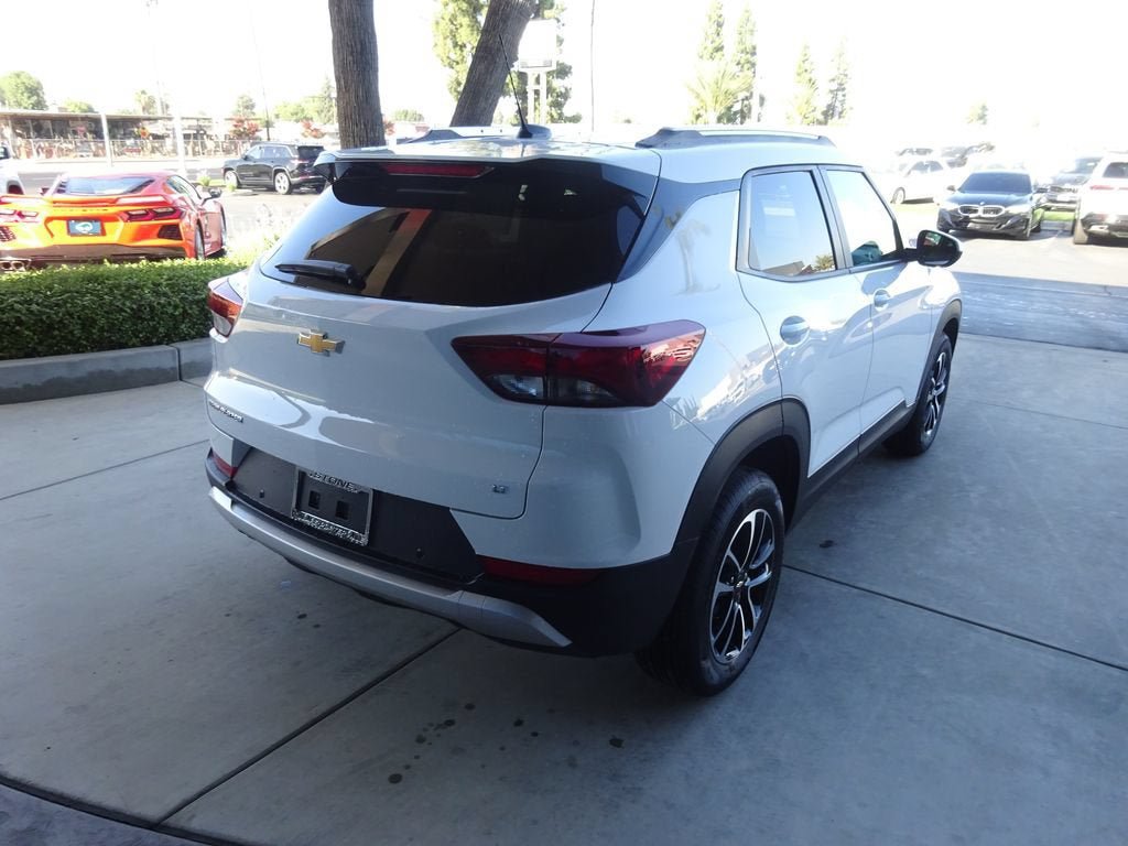 New 2026 Chevrolet TrailBlazer LT w/ Convenience Package FWD image 7