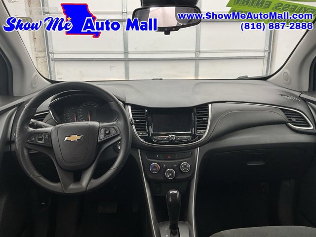 Used 2022 Chevrolet Trax LS w/ Tint and Cruise Package image 1