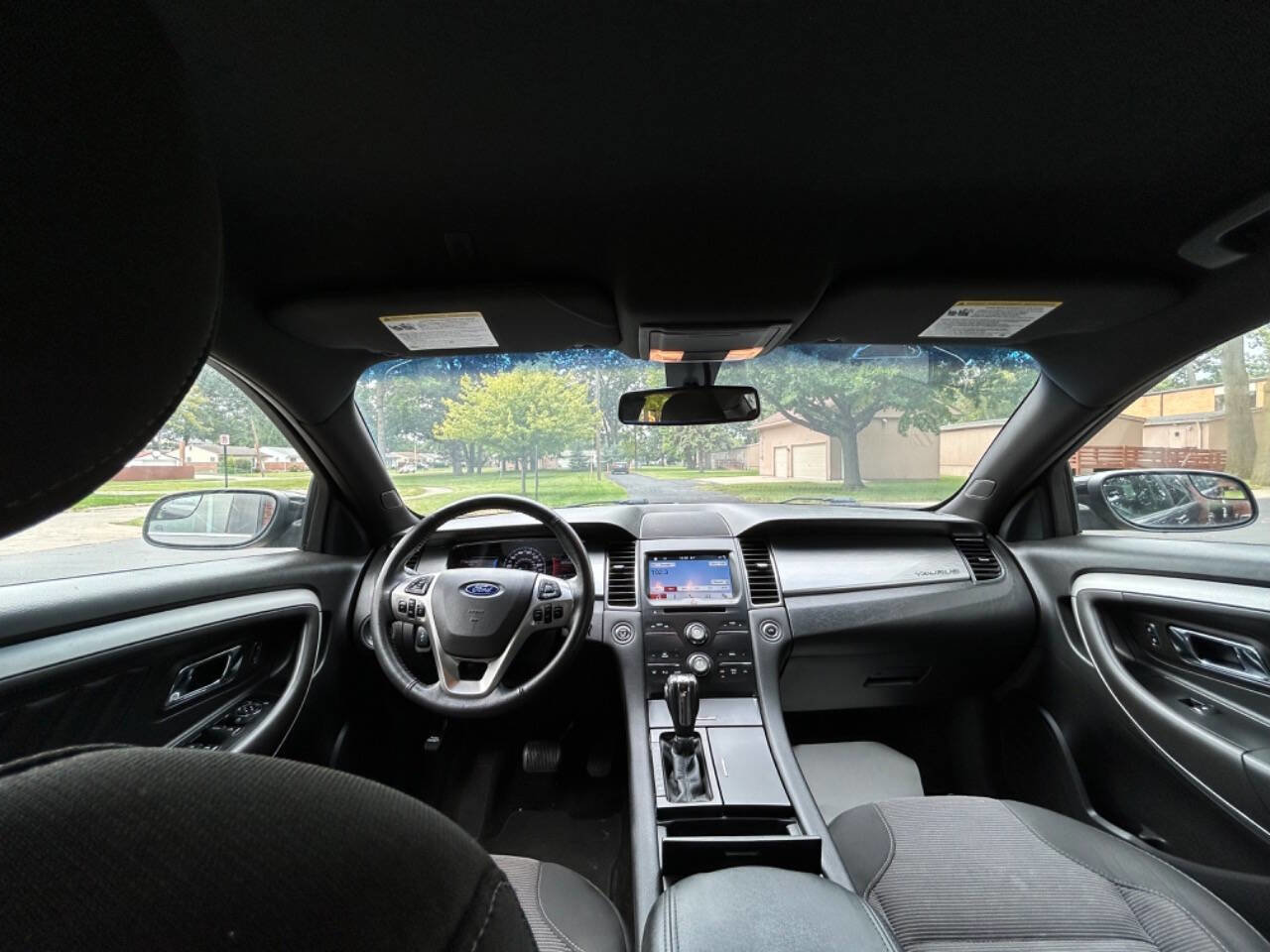 Used 2016 Ford Taurus SEL image 25