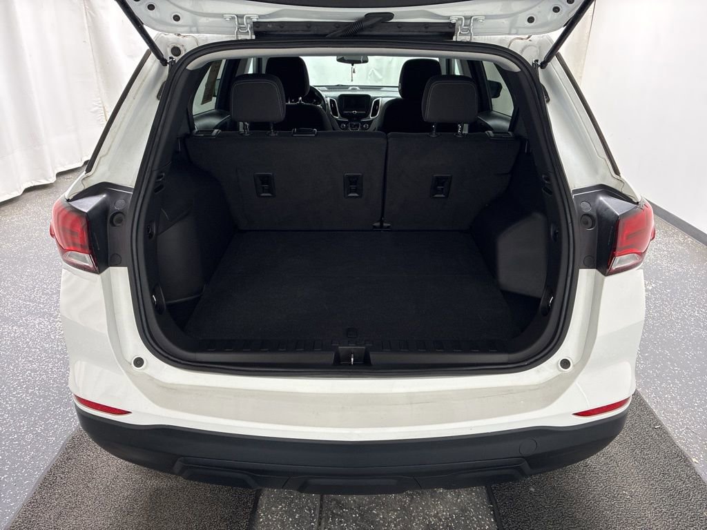 Used 2022 Chevrolet Equinox LS w/ LS Convenience Package AWD/4WD image 6