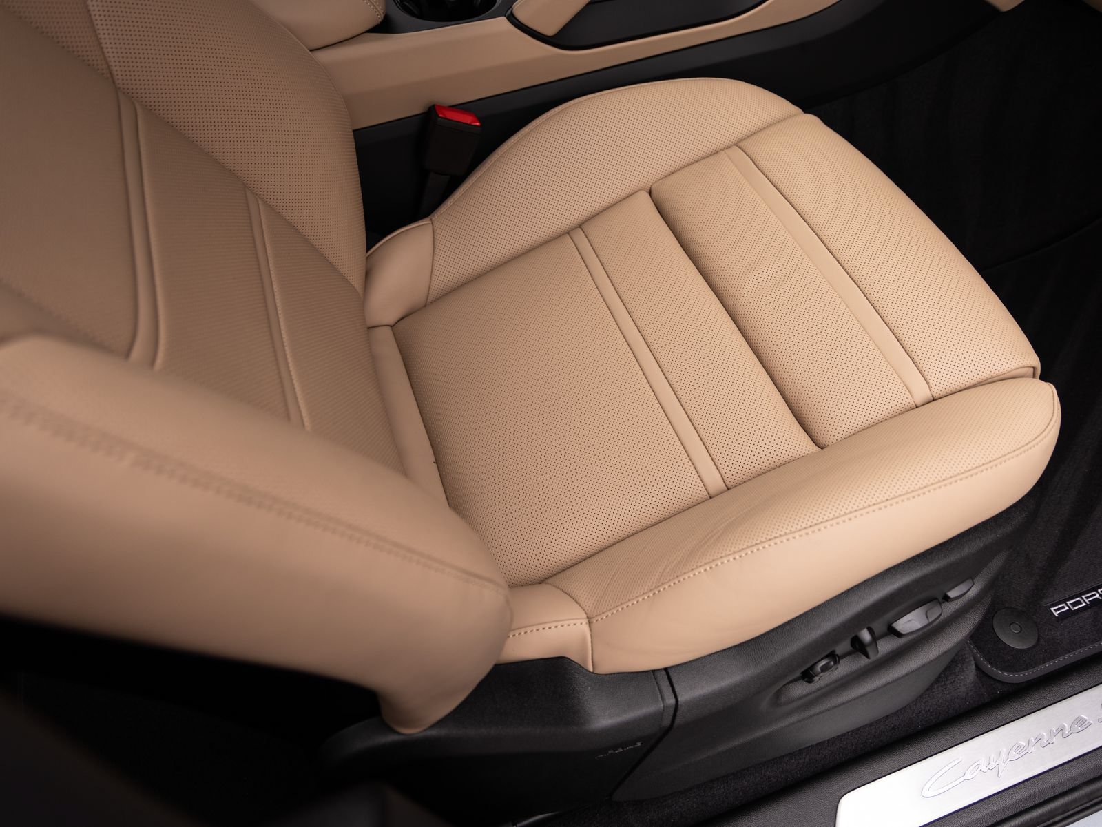 New 2026 Porsche Cayenne S AWD/4WD image 35