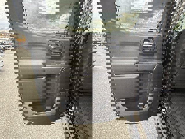 Used 2026 Chevrolet Silverado 1500 Custom w/ Turbomax Blackout Package image 14