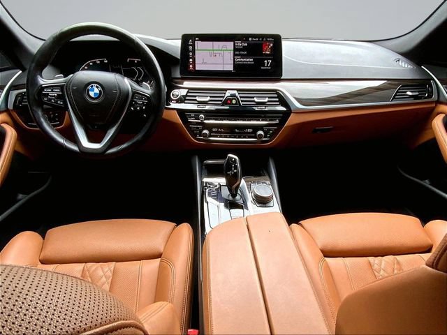 Used 2022 BMW 530i xDrive w/ Convenience Package AWD/4WD image 15