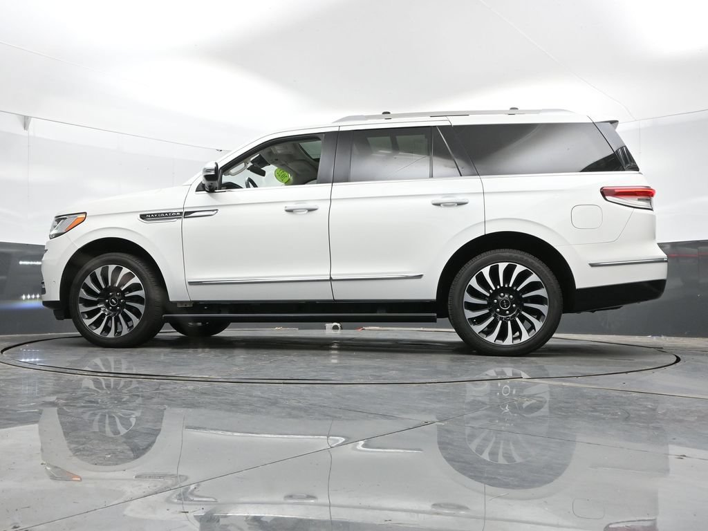Used 2022 Lincoln Navigator Black Label AWD/4WD image 48