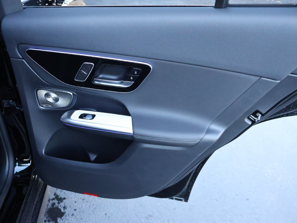 New 2026 Mercedes-Benz GLC 300 4MATIC image 16
