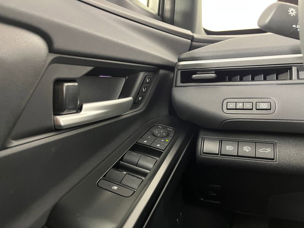 New 2026 Subaru Solterra image 20