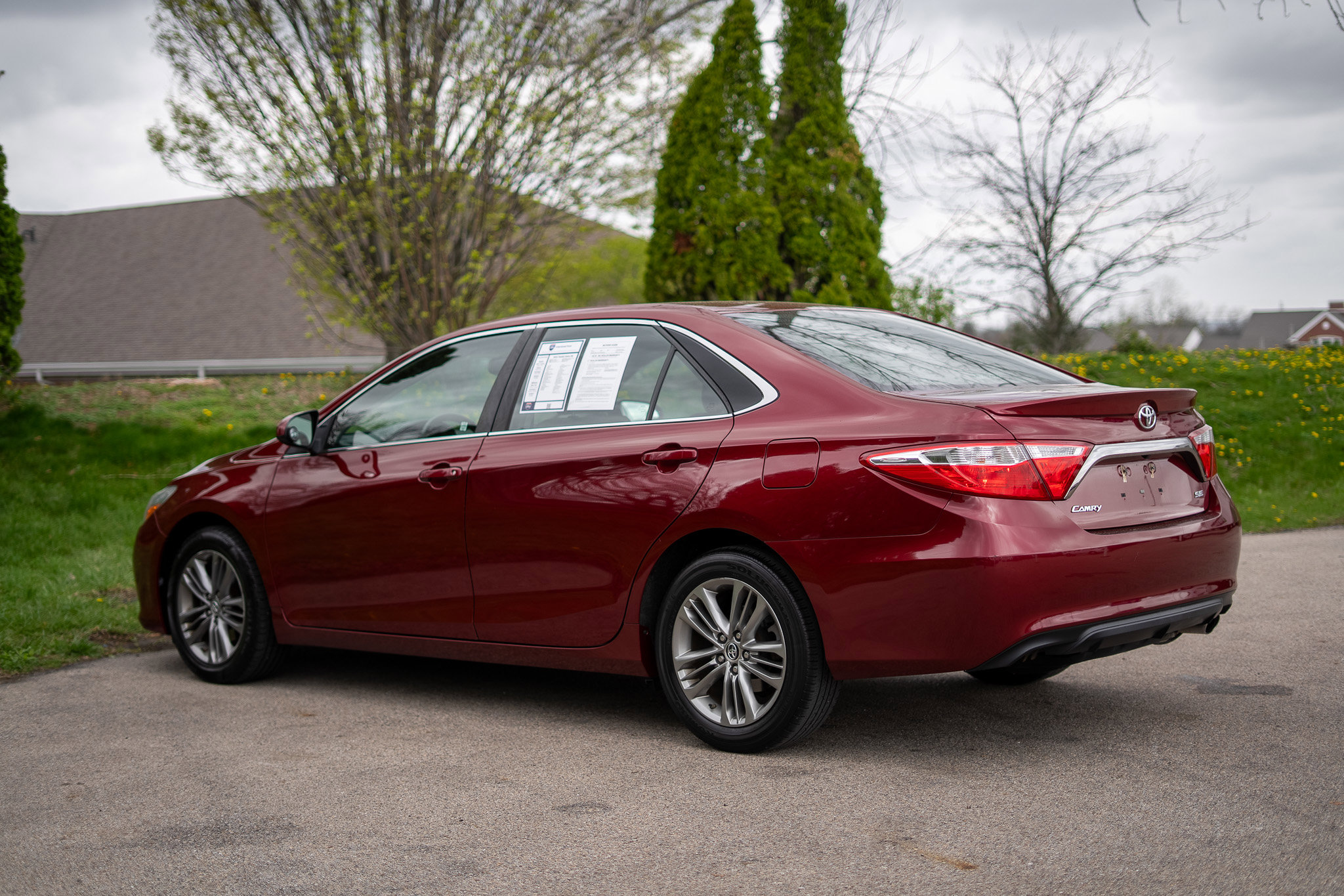 Used 2016 Toyota Camry SE FWD image 7