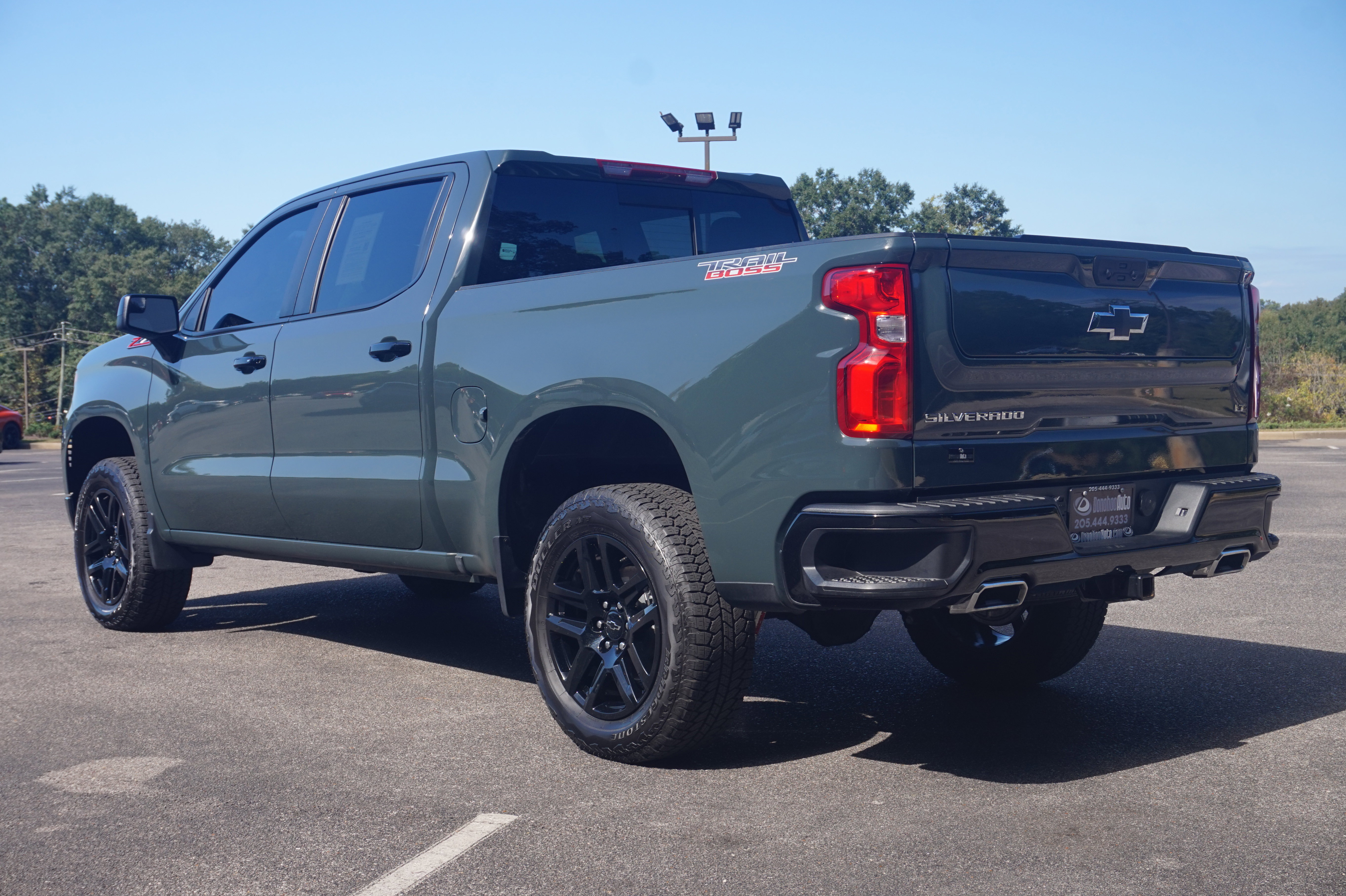 Used 2025 Chevrolet Silverado 1500 LT Trail Boss w/ Convenience Package II image 8