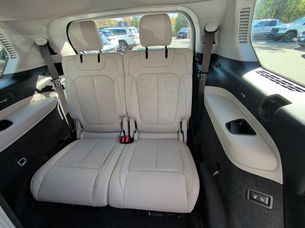 Used 2022 Jeep Grand Cherokee L Overland image 14