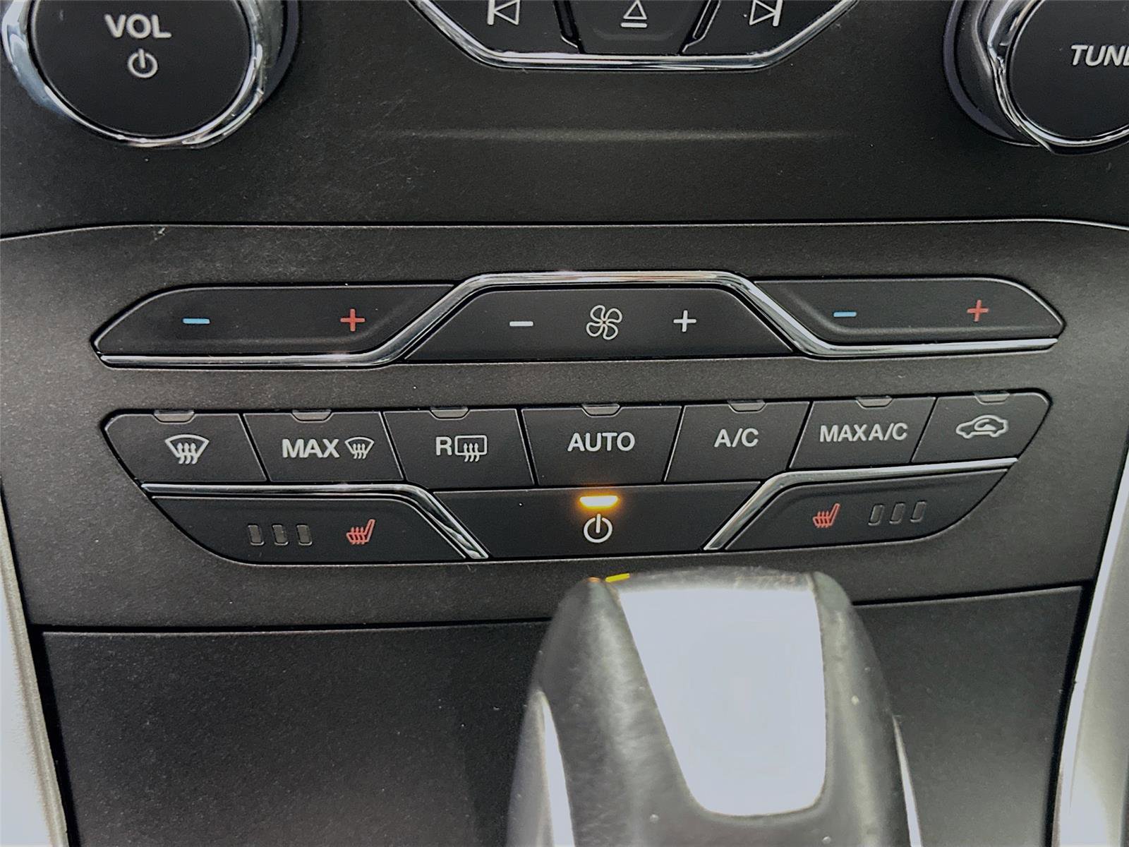 Used 2017 Ford Edge SEL w/ Equipment Group 201A image 9