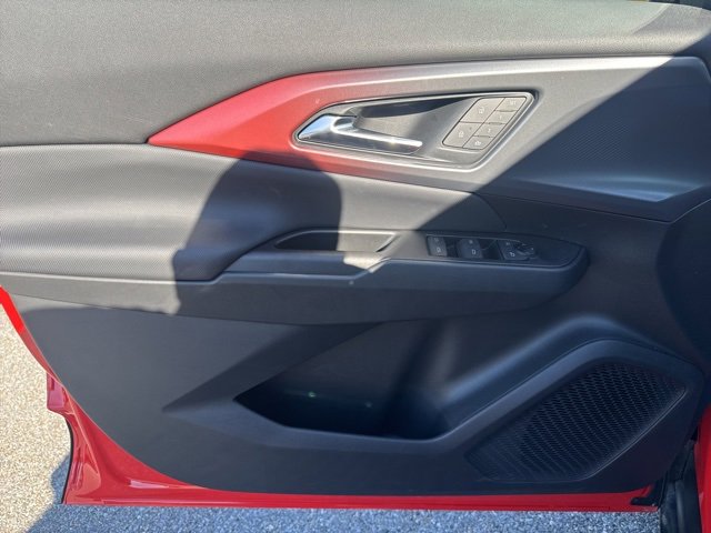 New 2025 Chevrolet Equinox EV RS image 10