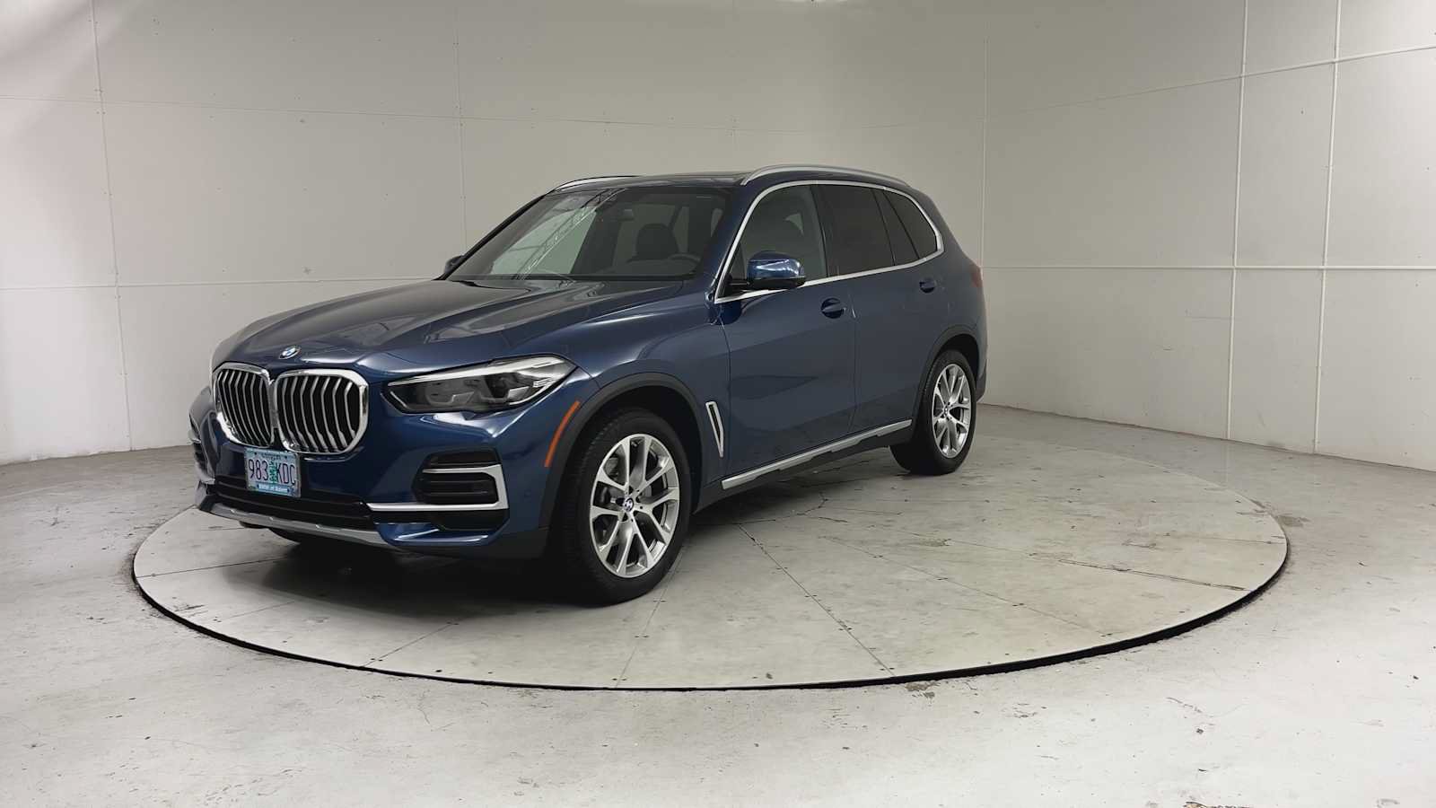 Used 2023 BMW X5 xDrive40i w/ Premium Package AWD/4WD image 6