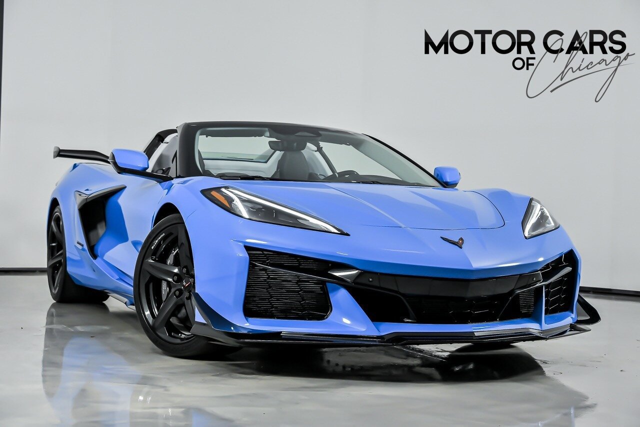 Used 2024 Chevrolet Corvette Z06 w/ Z07 Performance Package RWD image 1