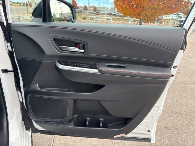 Used 2025 Toyota Sienna XSE image 19