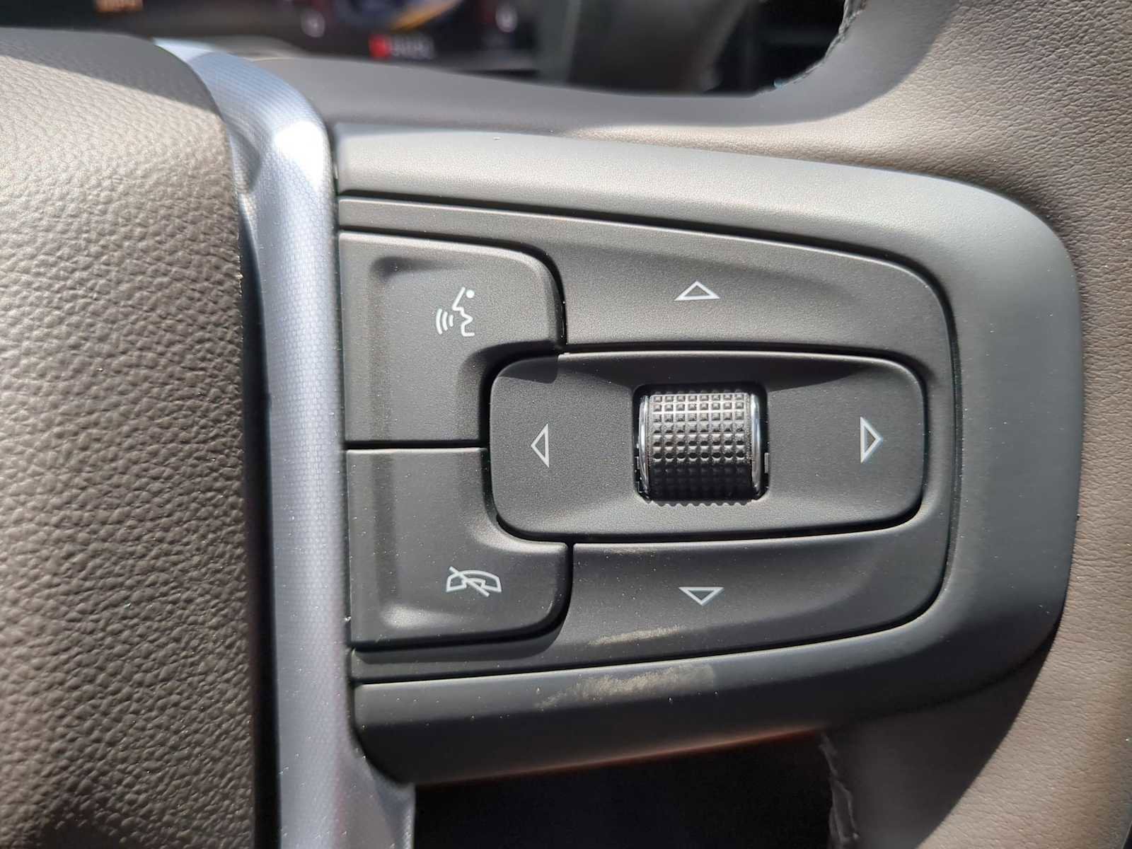 New 2025 GMC Sierra 2500 SLT w/ SLT Premium Package image 17