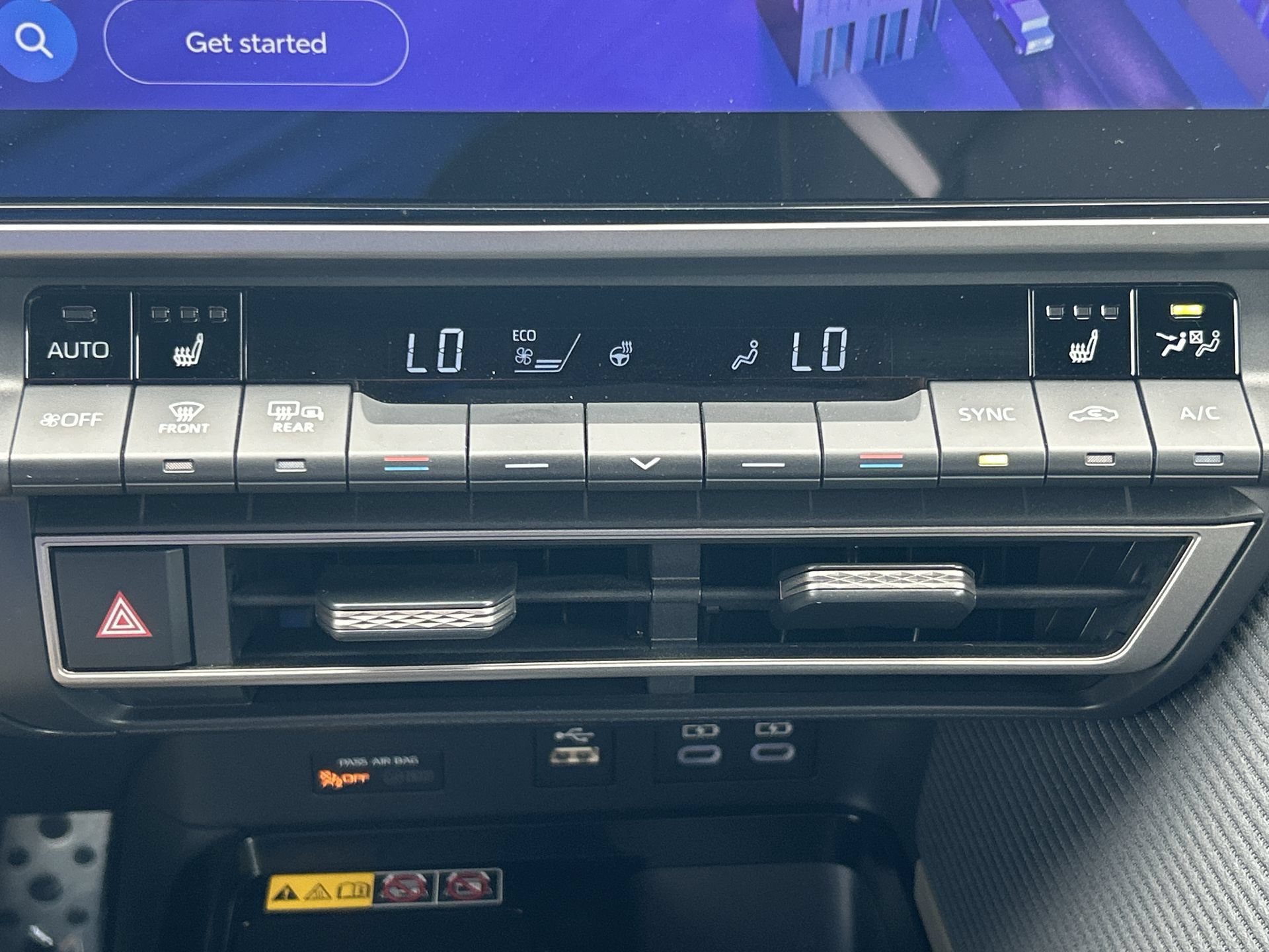 Used 2025 Toyota Camry SE w/ Multimedia Upgrade Package FWD image 17