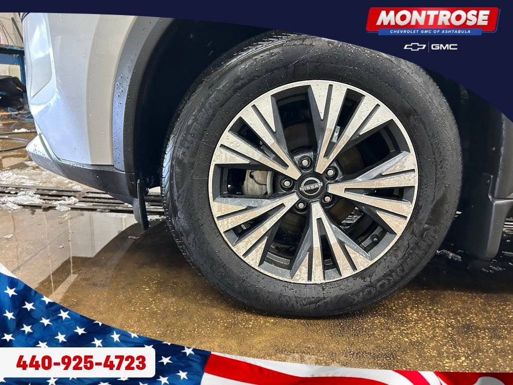 Used 2023 Nissan Rogue SV image 33