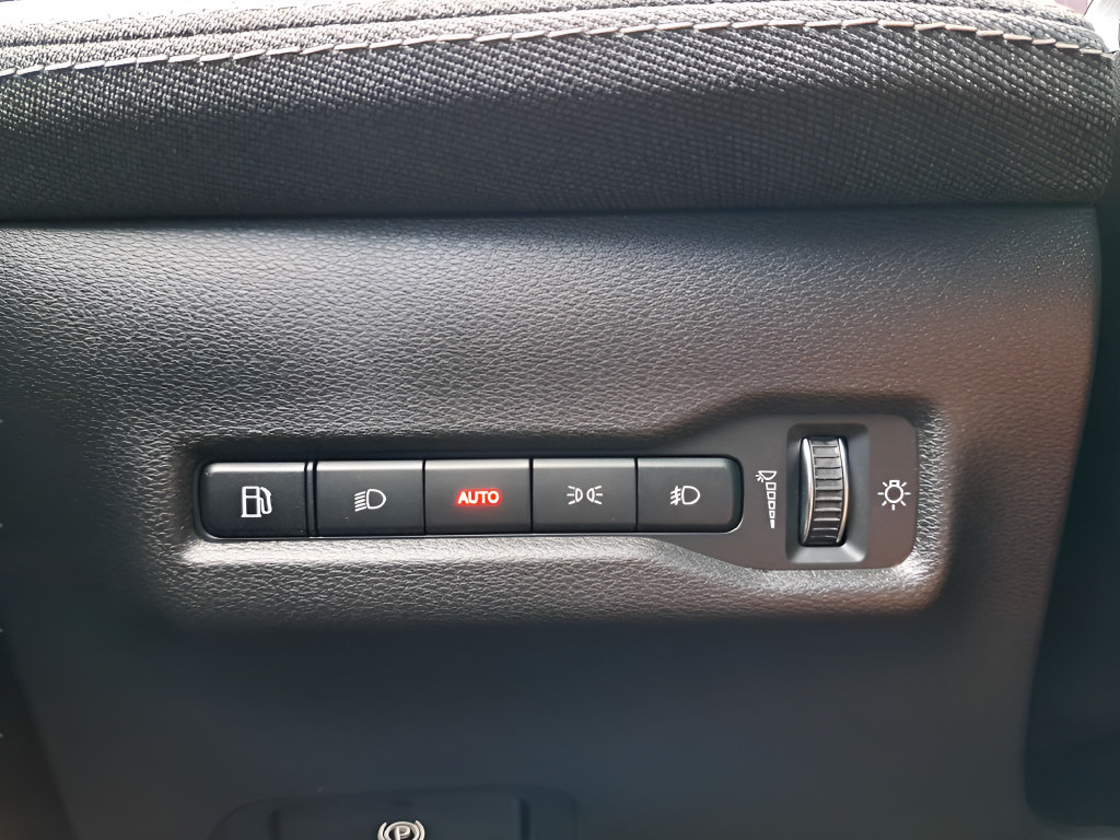 New 2026 Jeep Cherokee Laredo AWD/4WD image 23
