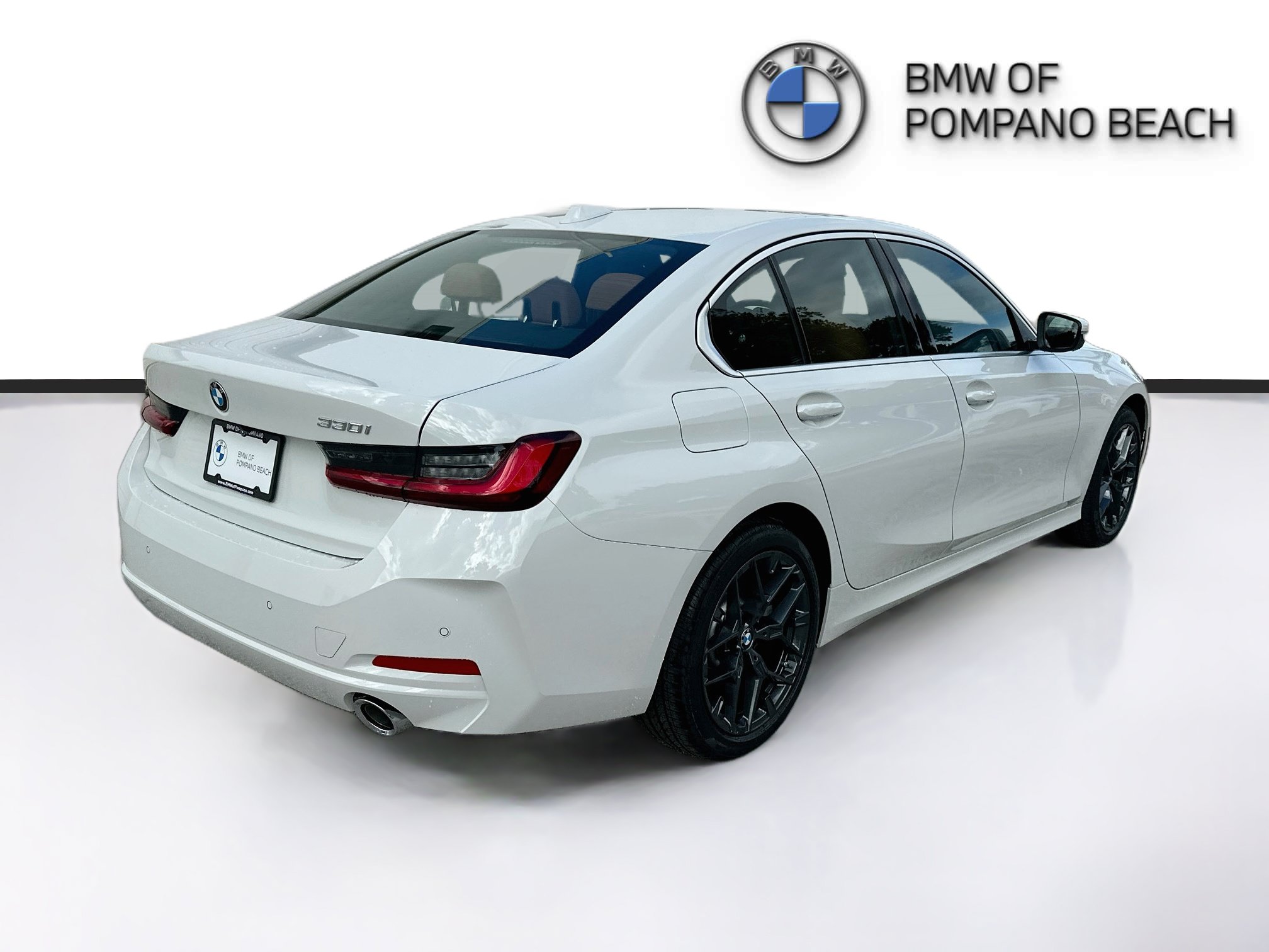 New 2026 BMW 330i Sedan w/ Convenience Package RWD image 7