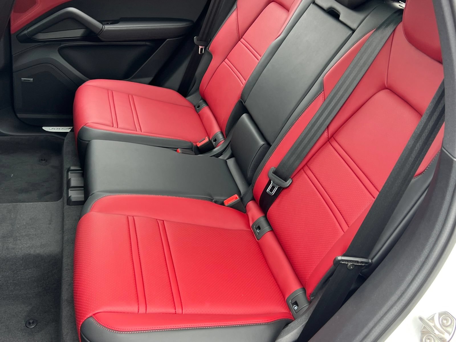 New 2026 Porsche Cayenne AWD/4WD image 17