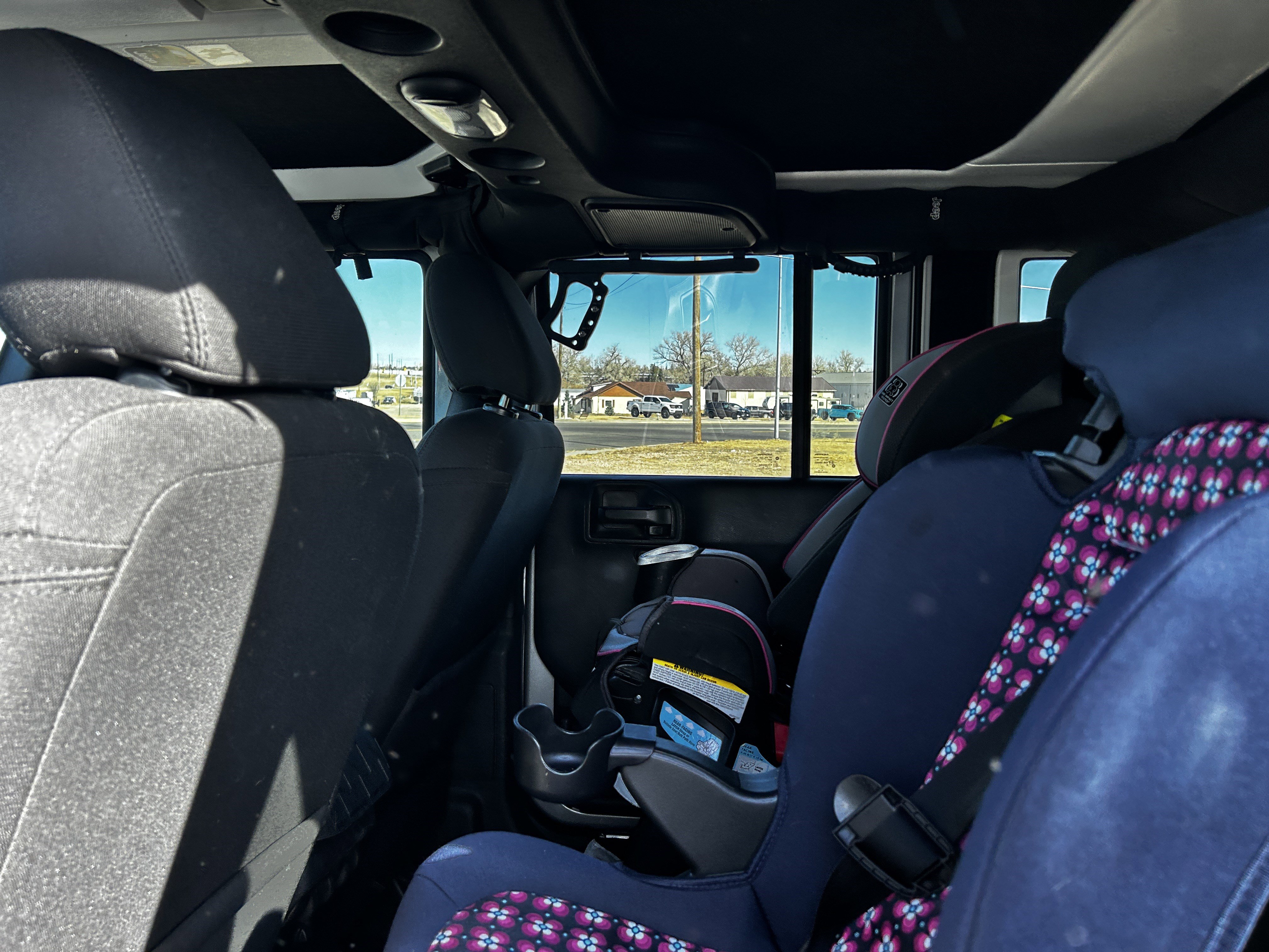 Used 2017 Jeep Wrangler Unlimited Sport image 9