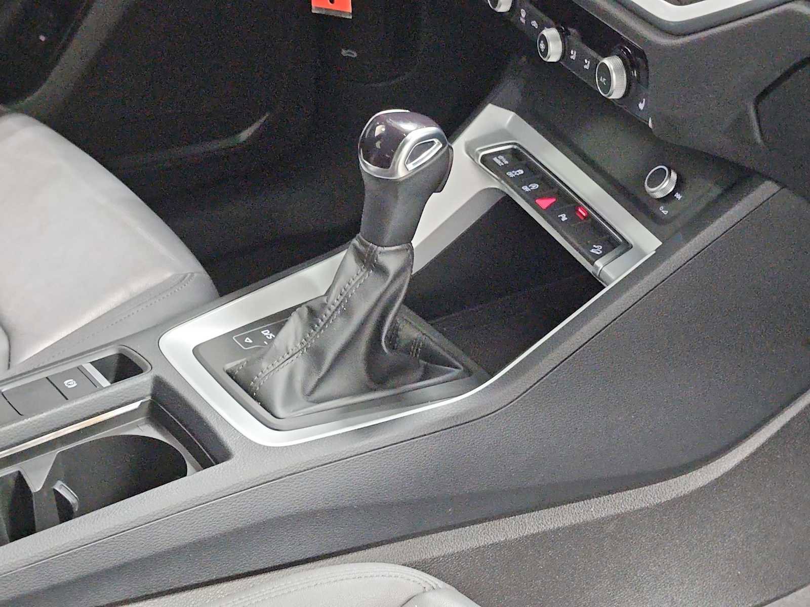 Used 2022 Audi Q3 2.0T Premium image 20