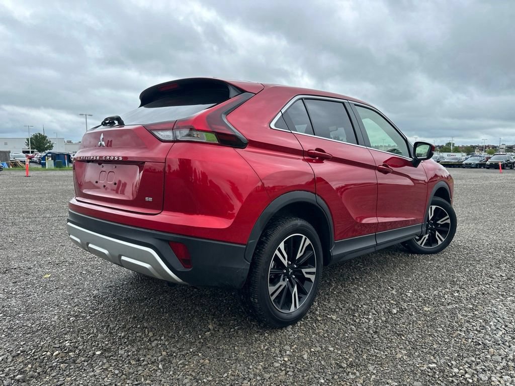 Used 2024 Mitsubishi Eclipse Cross SE AWD/4WD image 11