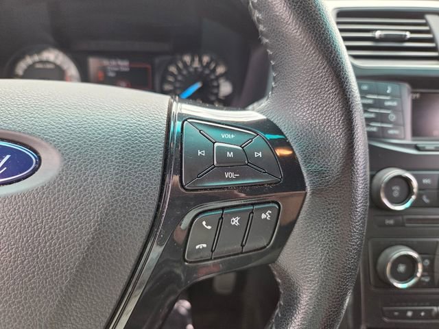 Used 2017 Ford Explorer XLT FWD image 25