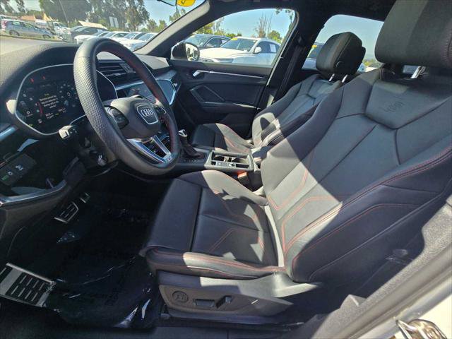 Used 2025 Audi Q3 2.0T Premium Plus w/ Premium Plus Package AWD/4WD image 24