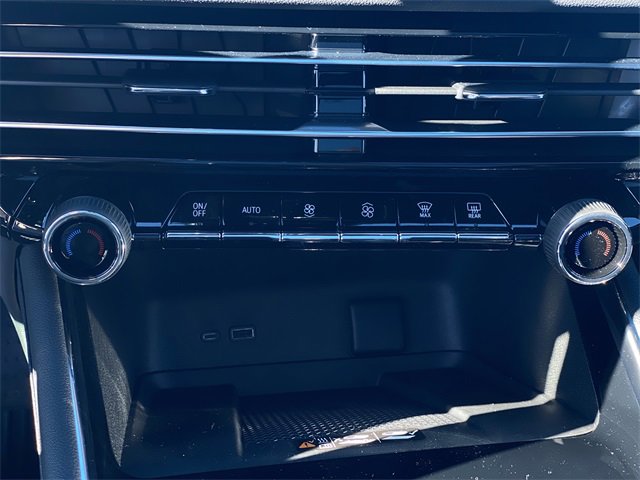 New 2026 Chevrolet Traverse High Country w/ LPO, Floor Liner Package image 16