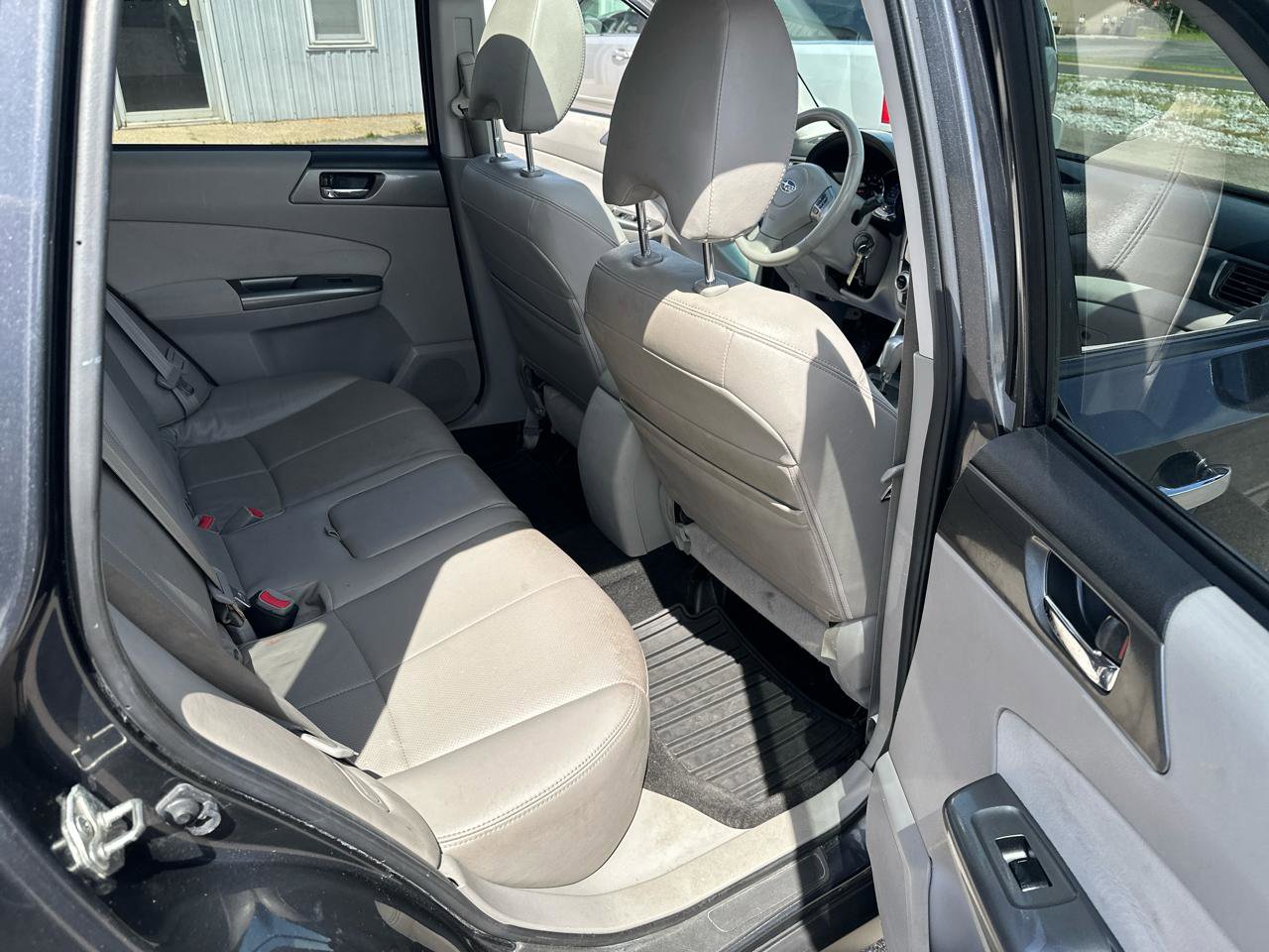Used 2013 Subaru Forester 2.5X Touring AWD/4WD image 28