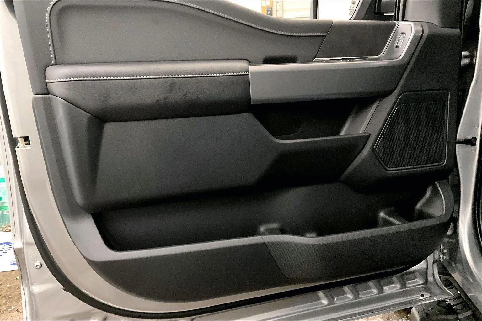 New 2025 Ford F150 XLT w/ Equipment Group 302A MID image 22