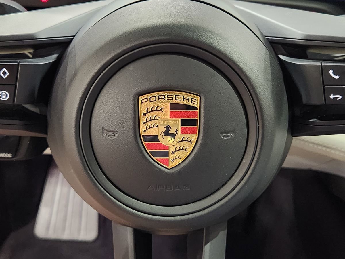 Used 2021 Porsche Taycan image 47