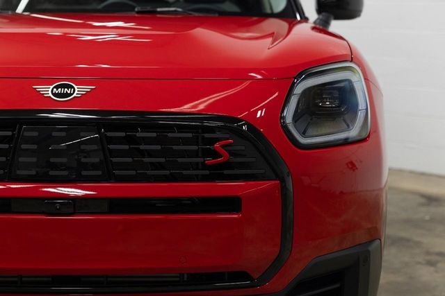 Certified 2025 MINI Cooper Countryman S w/ Comfort Package Max image 8