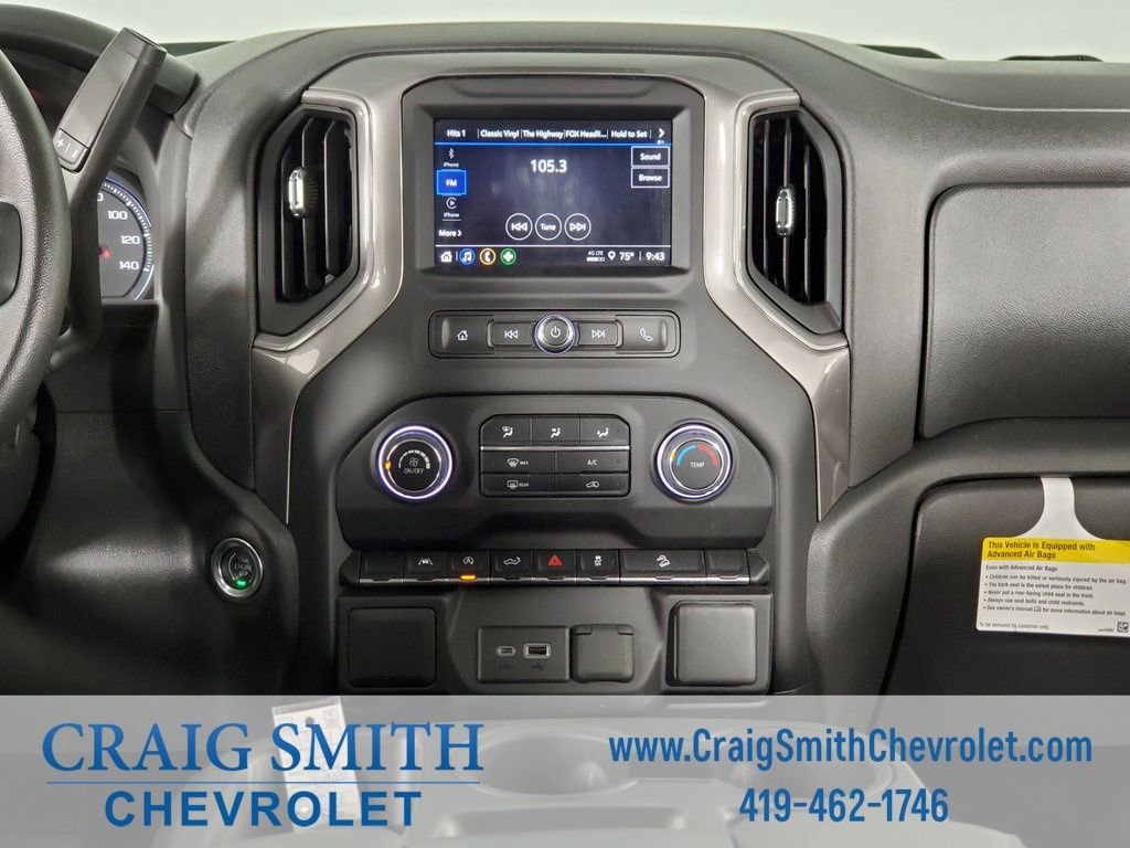 Used 2022 Chevrolet Silverado 1500 Custom Trail Boss AWD/4WD image 20