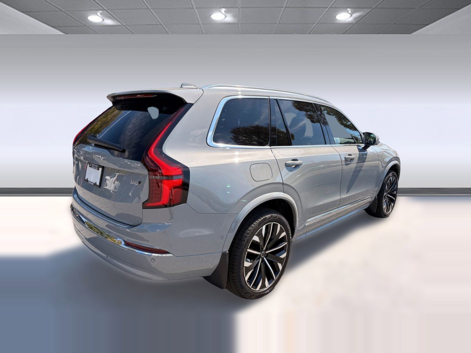 New 2026 Volvo XC90 B6 Plus w/ Protection Package image 9