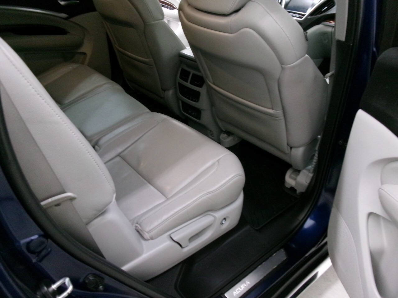 Used 2018 Acura MDX SH-AWD w/ Technology Package image 32