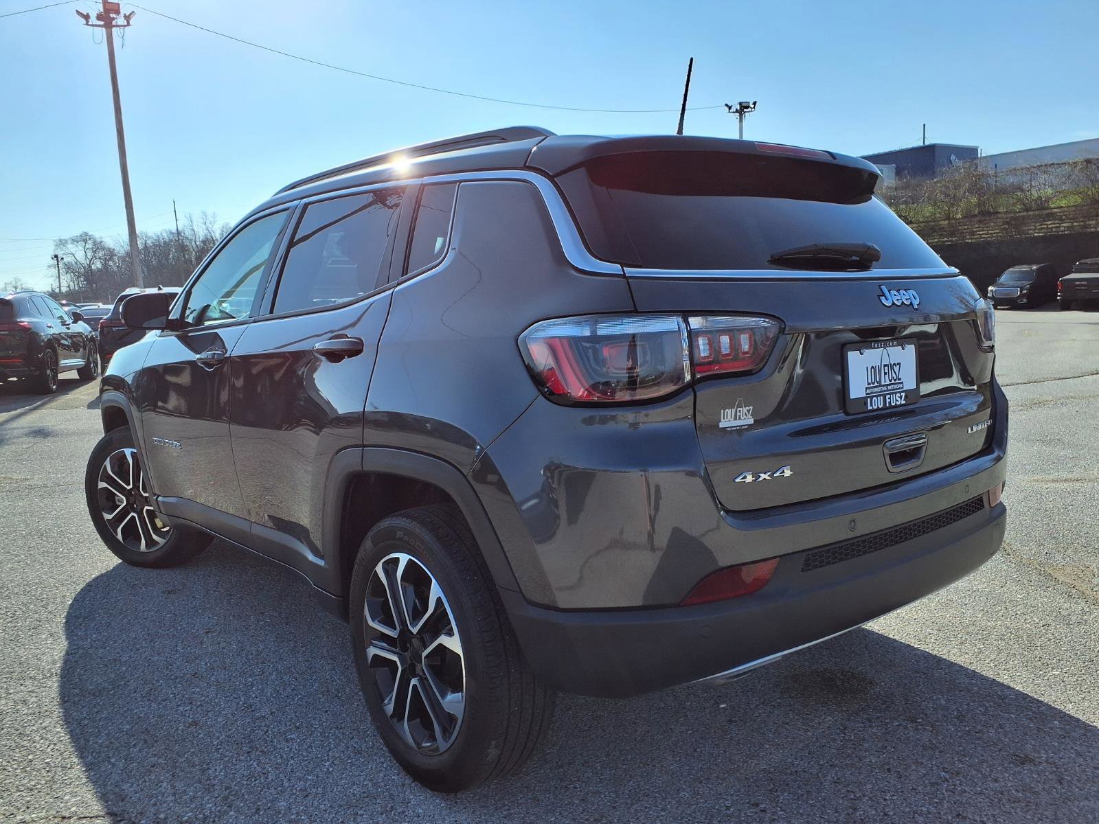 Used 2023 Jeep Compass Limited image 34