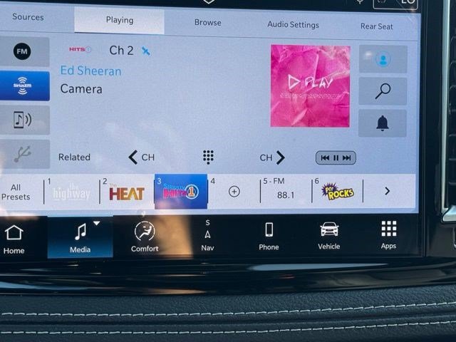 New 2026 Chrysler Pacifica Select image 17